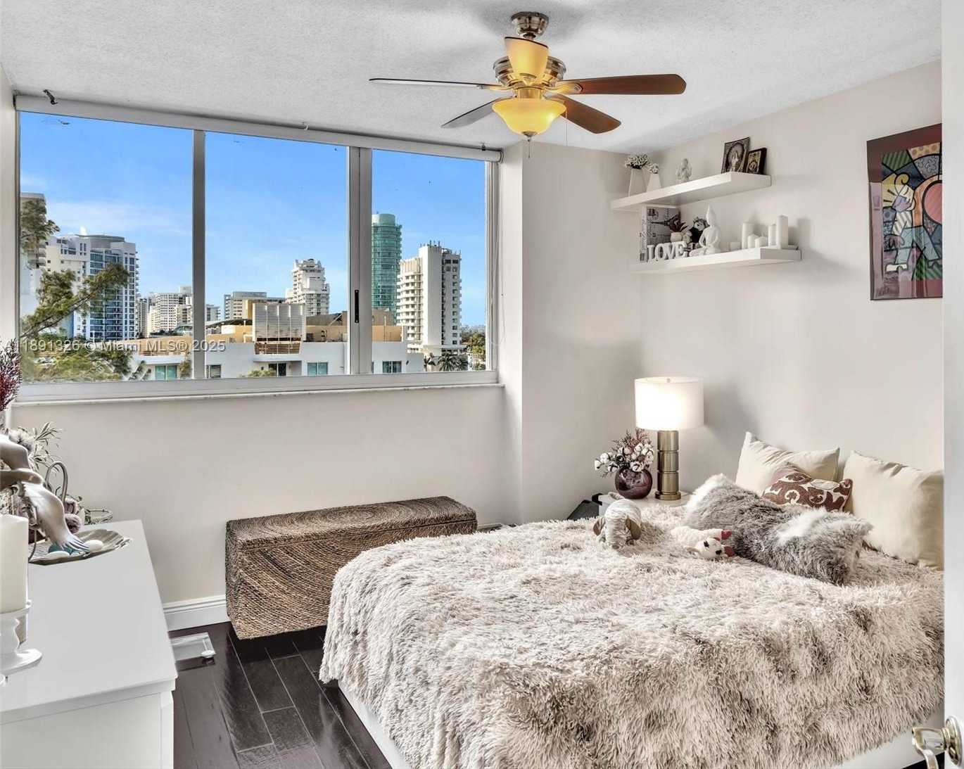 Small Image of 6422 COLLINS AVE #701, Miami Beach Number 21