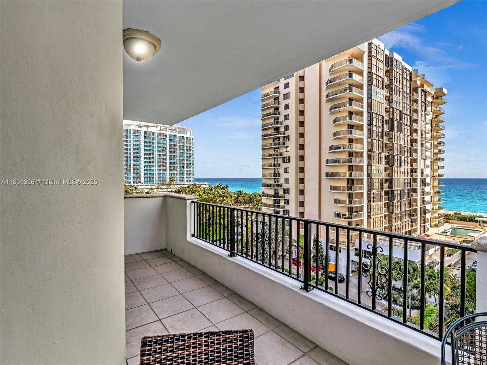 Small Image of 6422 COLLINS AVE #701, Miami Beach Number 24