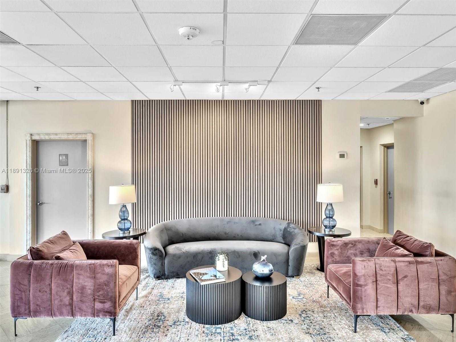 Small Image of 6422 COLLINS AVE #701, Miami Beach Number 27