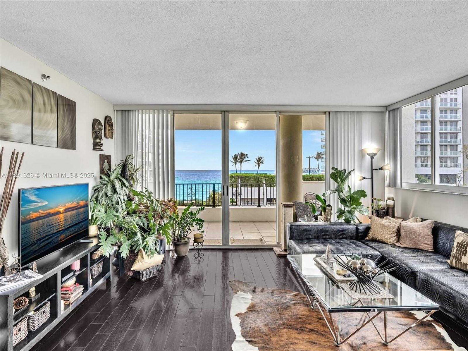 Small Image of 6422 COLLINS AVE #701, Miami Beach Number 3