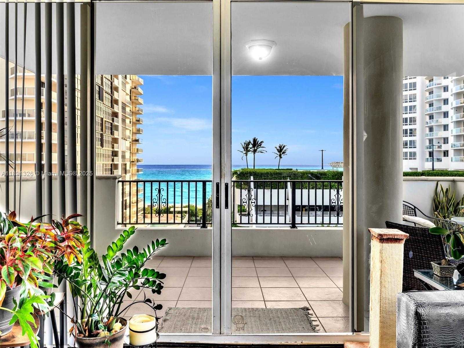 Small Image of 6422 COLLINS AVE #701, Miami Beach Number 4