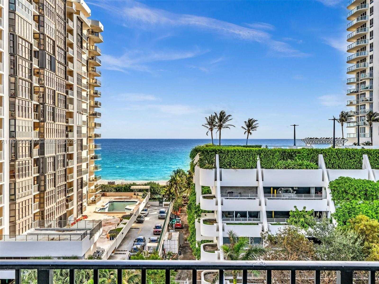 Small Image of 6422 COLLINS AVE #701, Miami Beach Number 5
