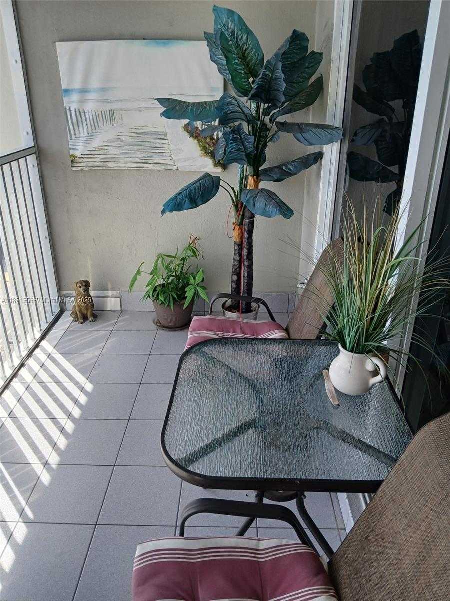 Small Image of 330 SOUTH EAST 2ND ST #503E, Hallandale Beach Number 5