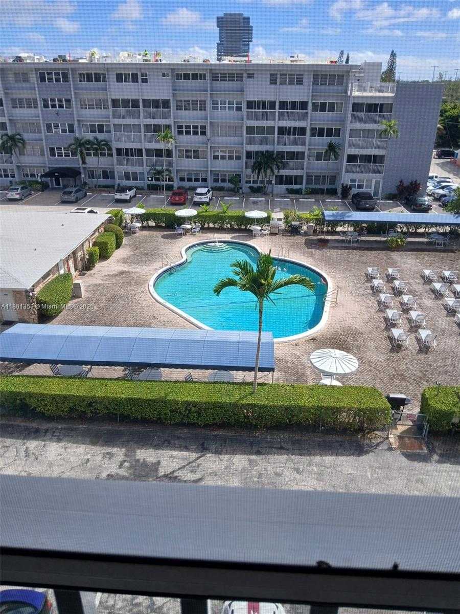 Small Image of 330 SOUTH EAST 2ND ST #503E, Hallandale Beach Number 6