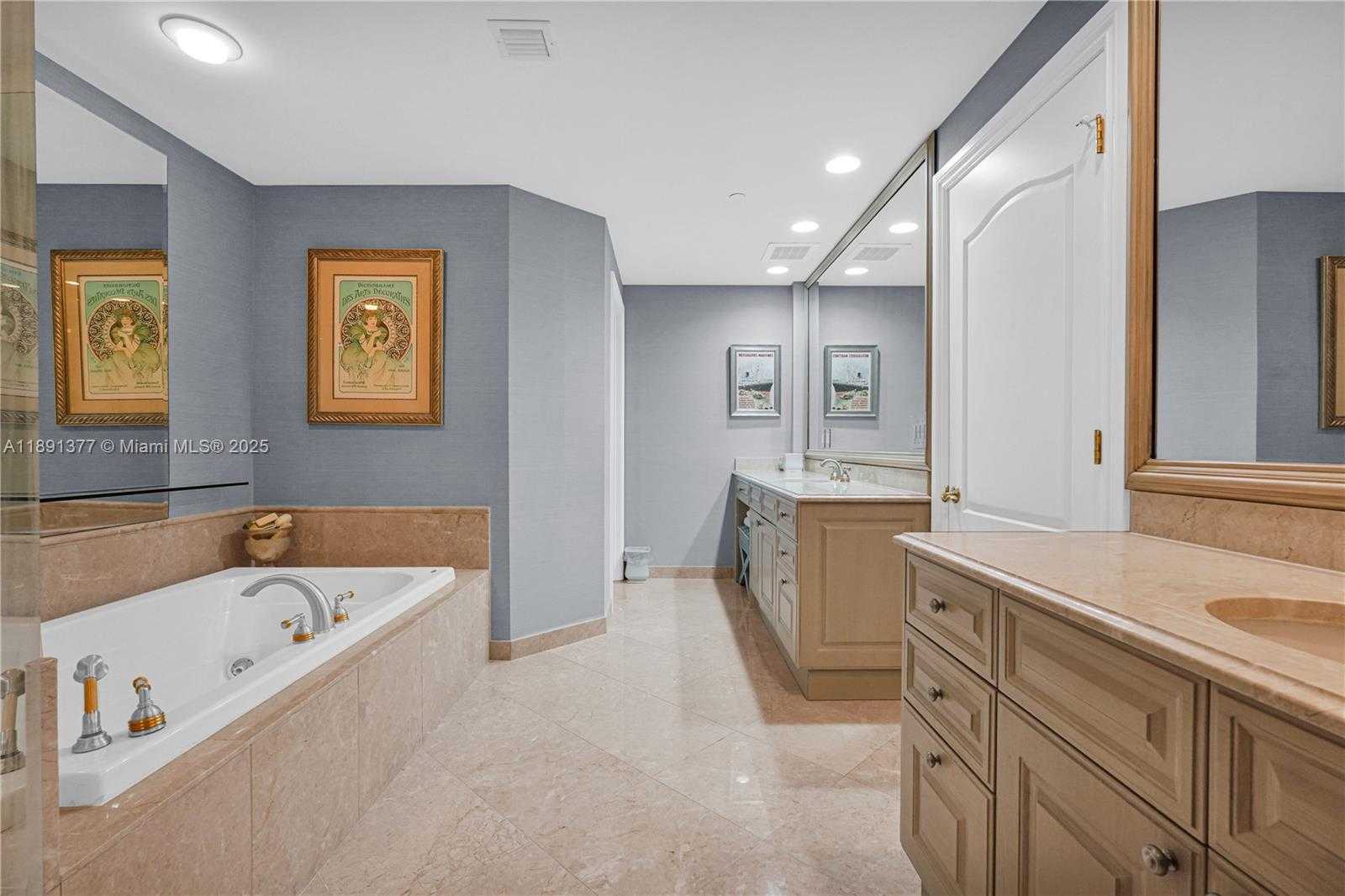 Small Image of 3501 NORTH OCEAN DRIVE #PH7, Hollywood Number 36