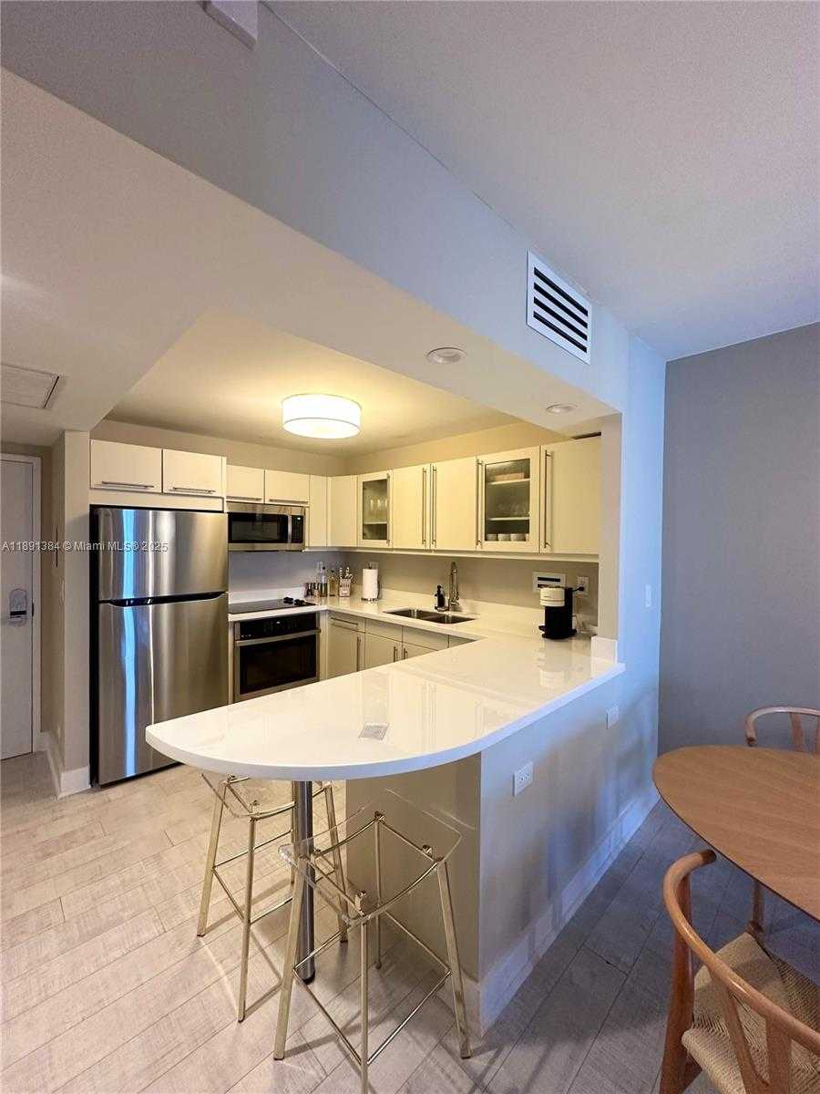 Small Image of 2301 COLLINS AVE #836, Miami Beach Number 17