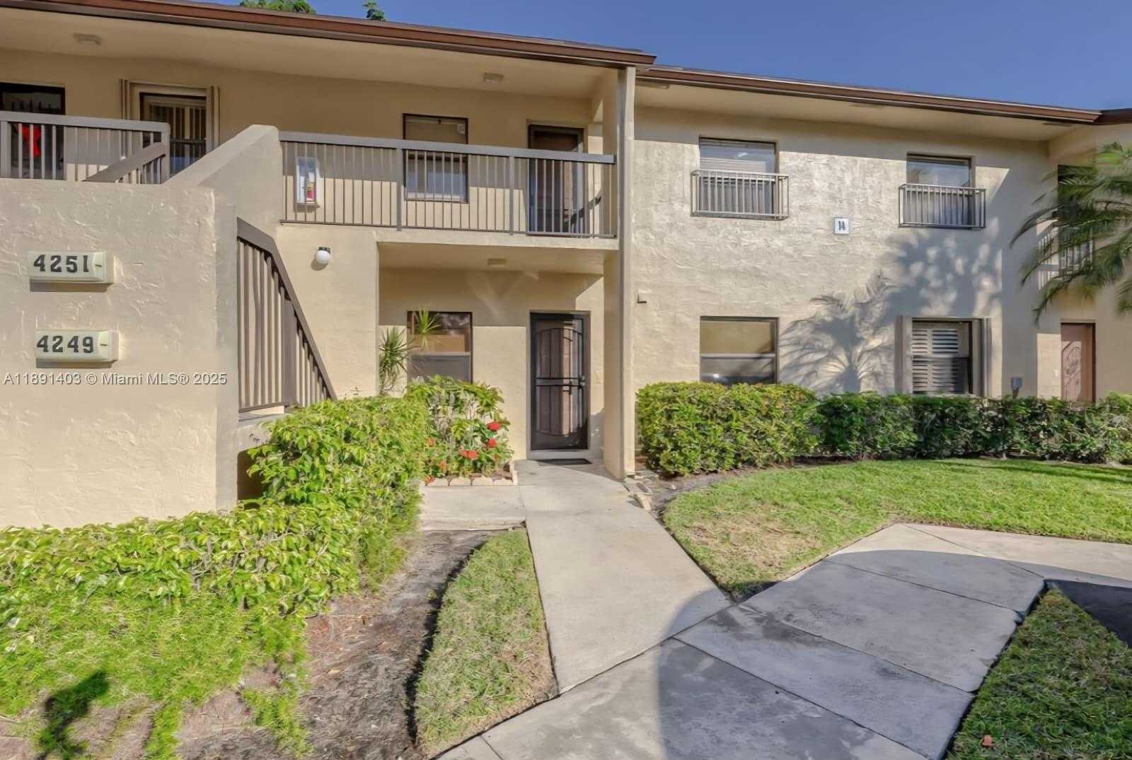 Small Image of 4249 SOUTH CARAMBOLA CIR S #2698, Coconut Creek Number 1