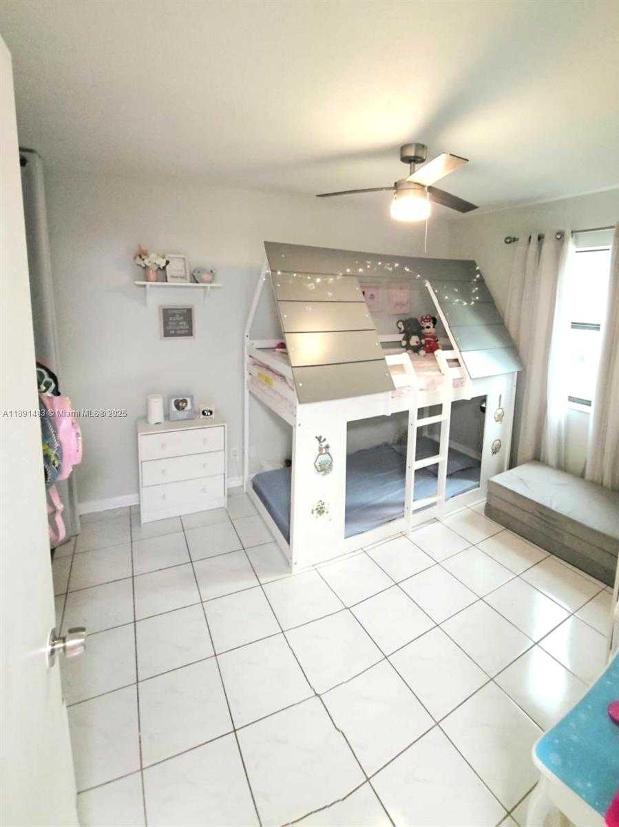 Small Image of 4249 SOUTH CARAMBOLA CIR S #2698, Coconut Creek Number 20