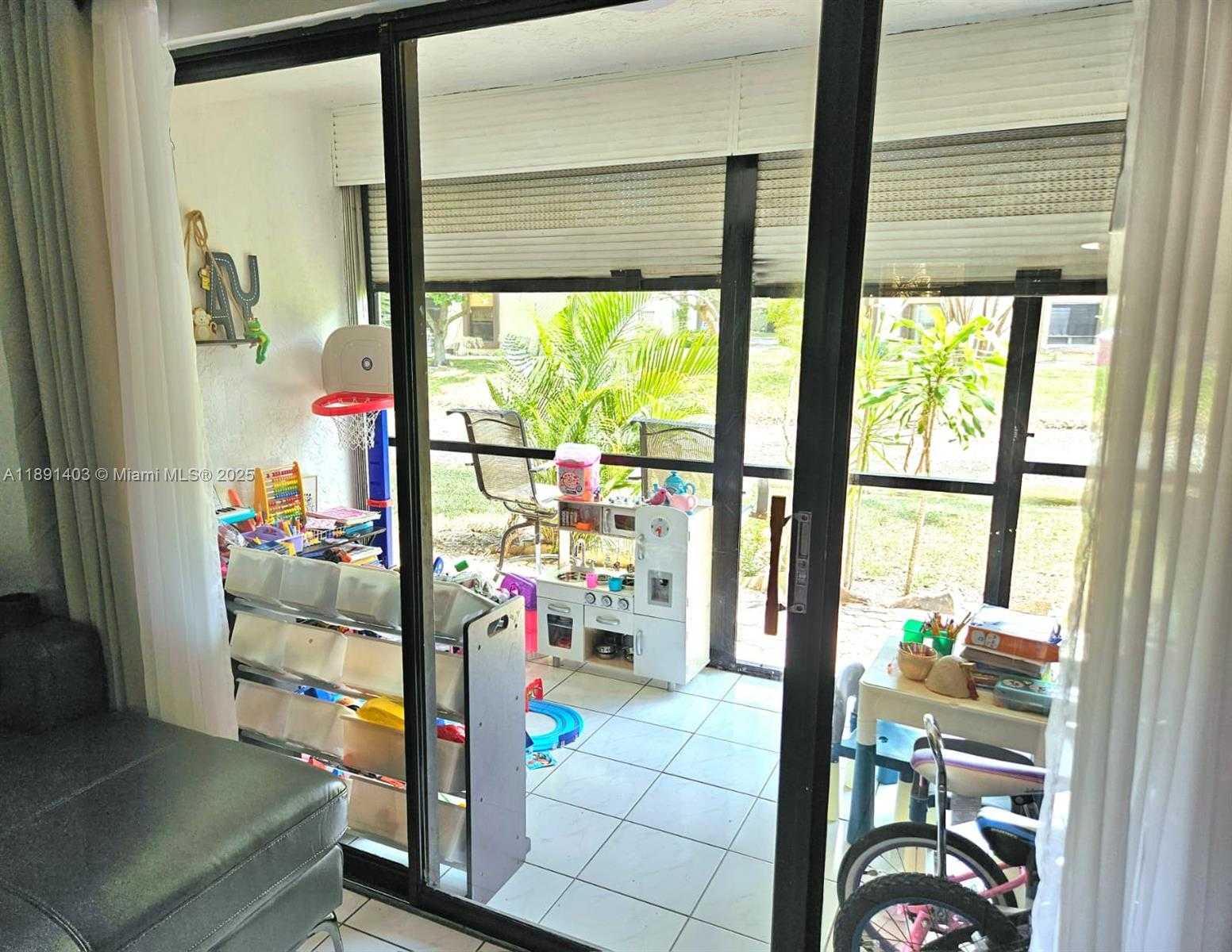 Small Image of 4249 SOUTH CARAMBOLA CIR S #2698, Coconut Creek Number 23