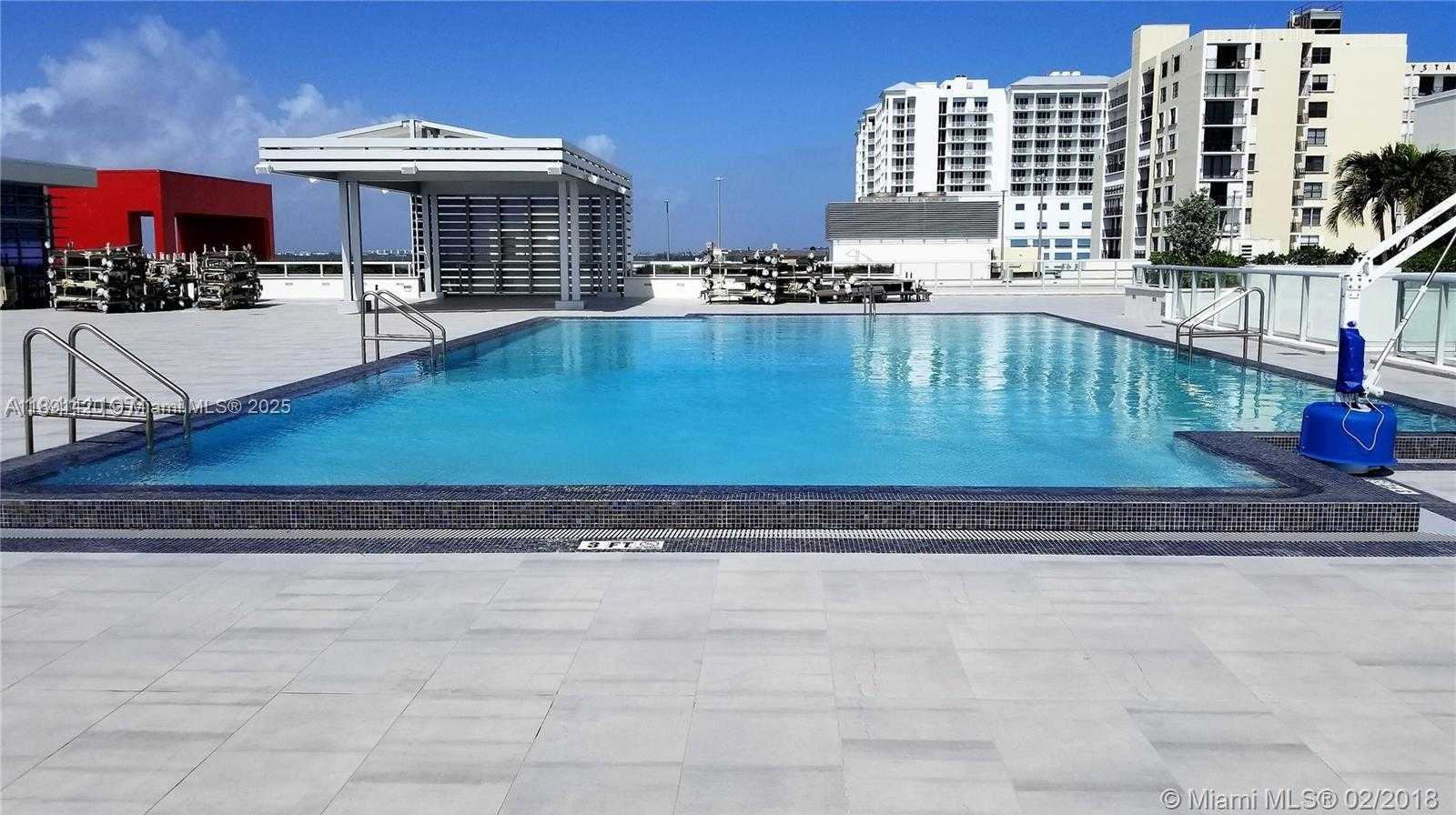 Small Image of 777 NORTH OCEAN DRIVE #N229, Hollywood Number 3