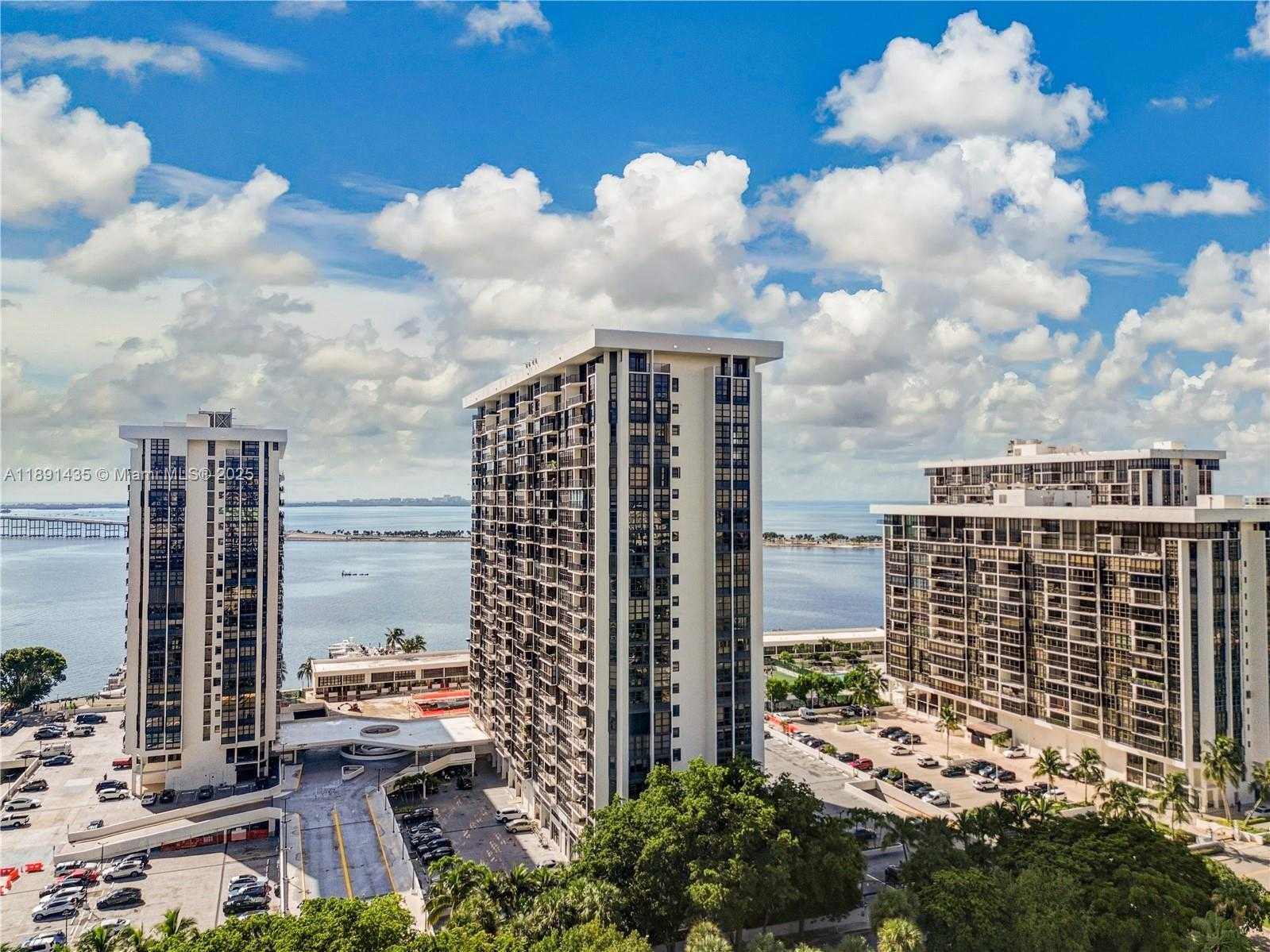 Small Image of 1901 BRICKELL AVE #B413, Miami Number 28