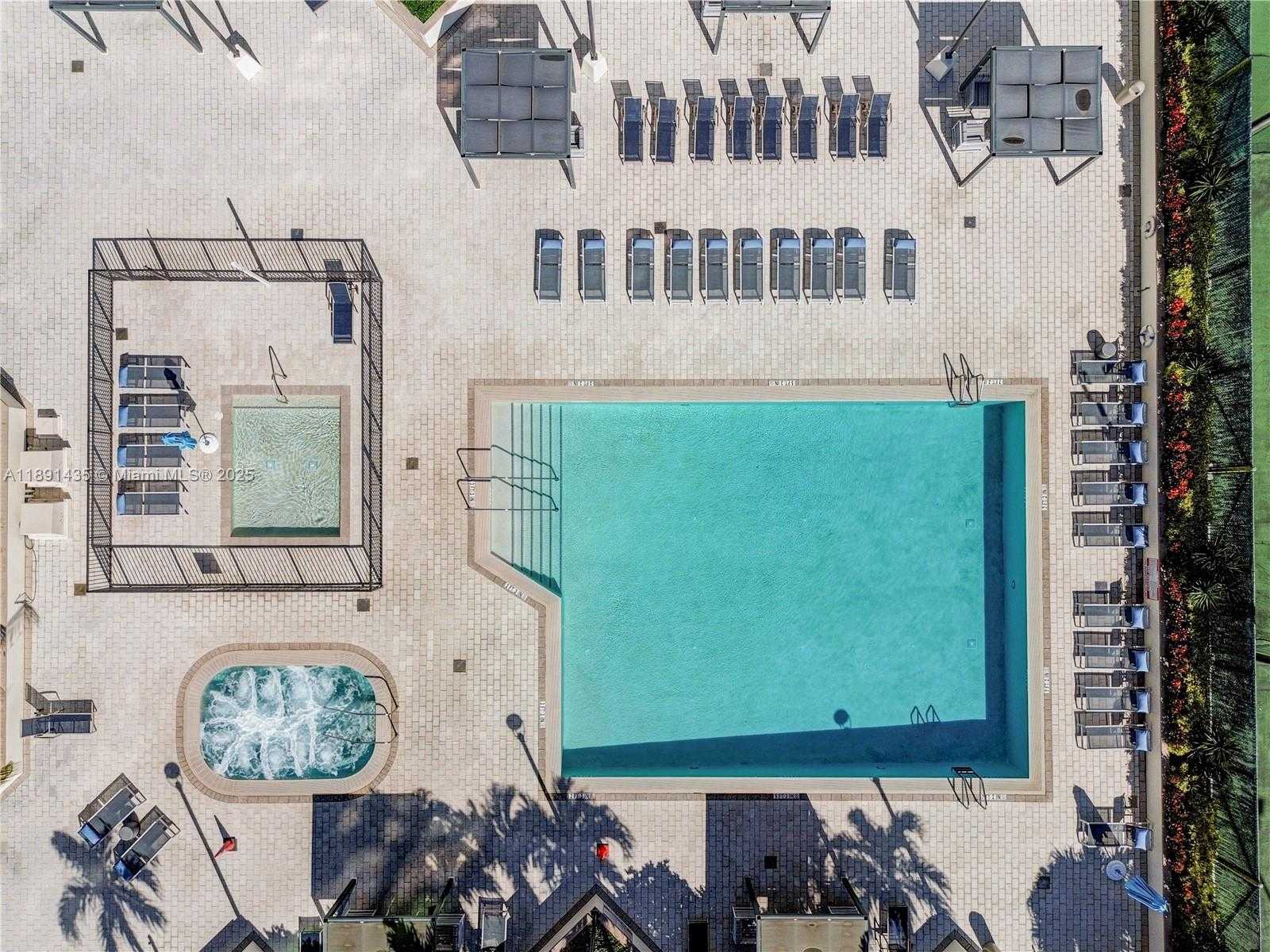 Small Image of 1901 BRICKELL AVE #B413, Miami Number 33