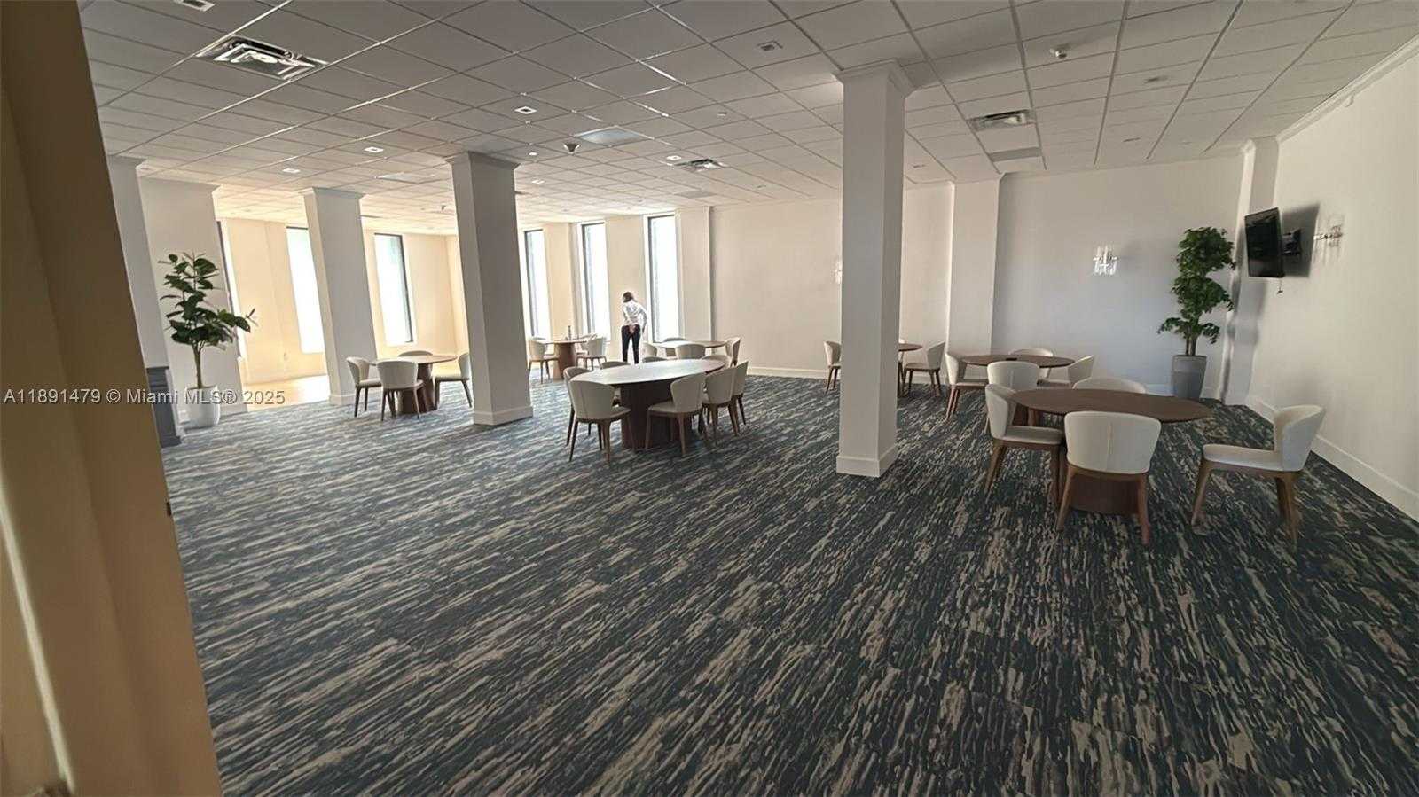 Small Image of 5825 COLLINS AVE #7B, Miami Beach Number 19