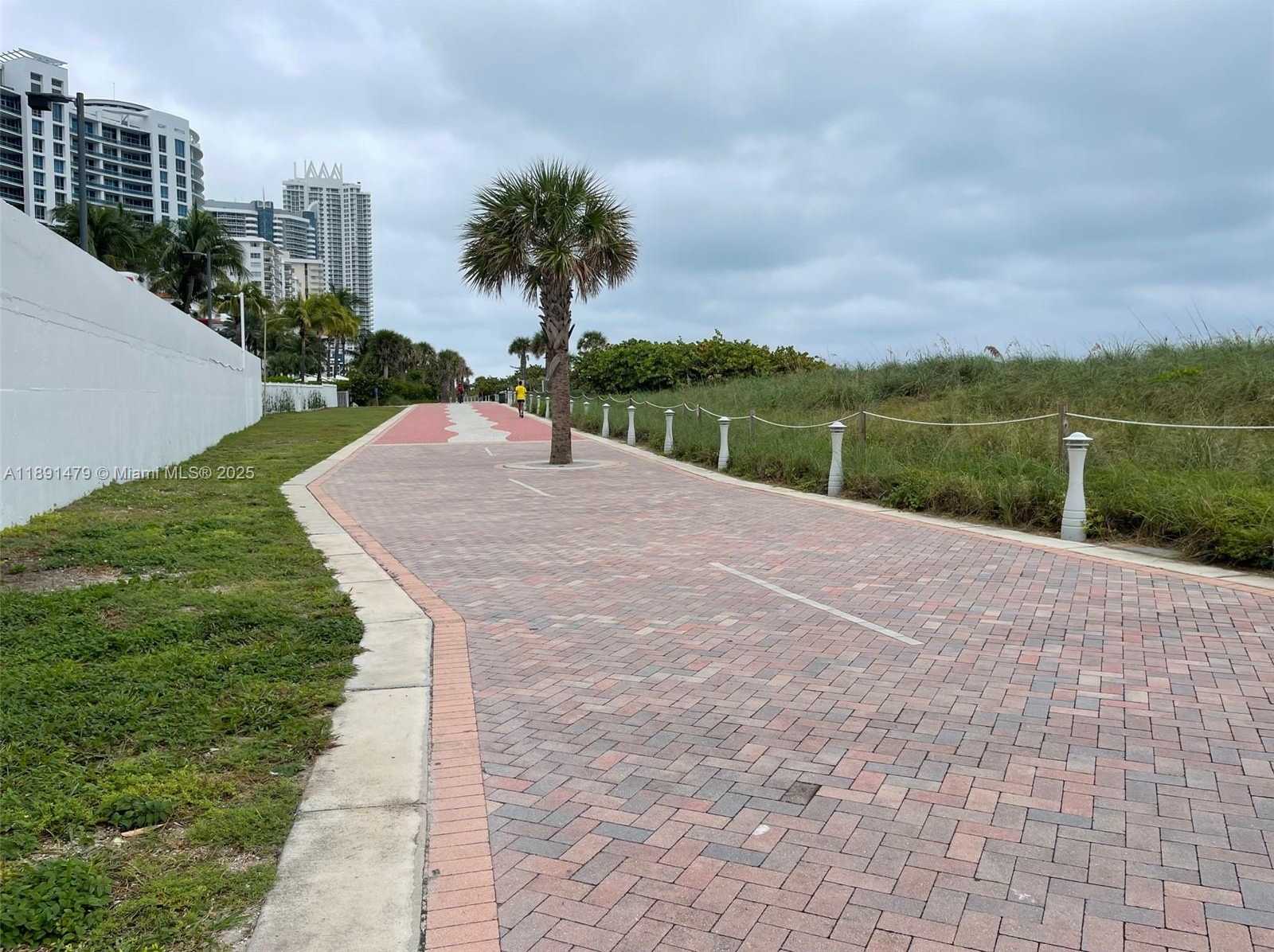 Small Image of 5825 COLLINS AVE #7B, Miami Beach Number 20