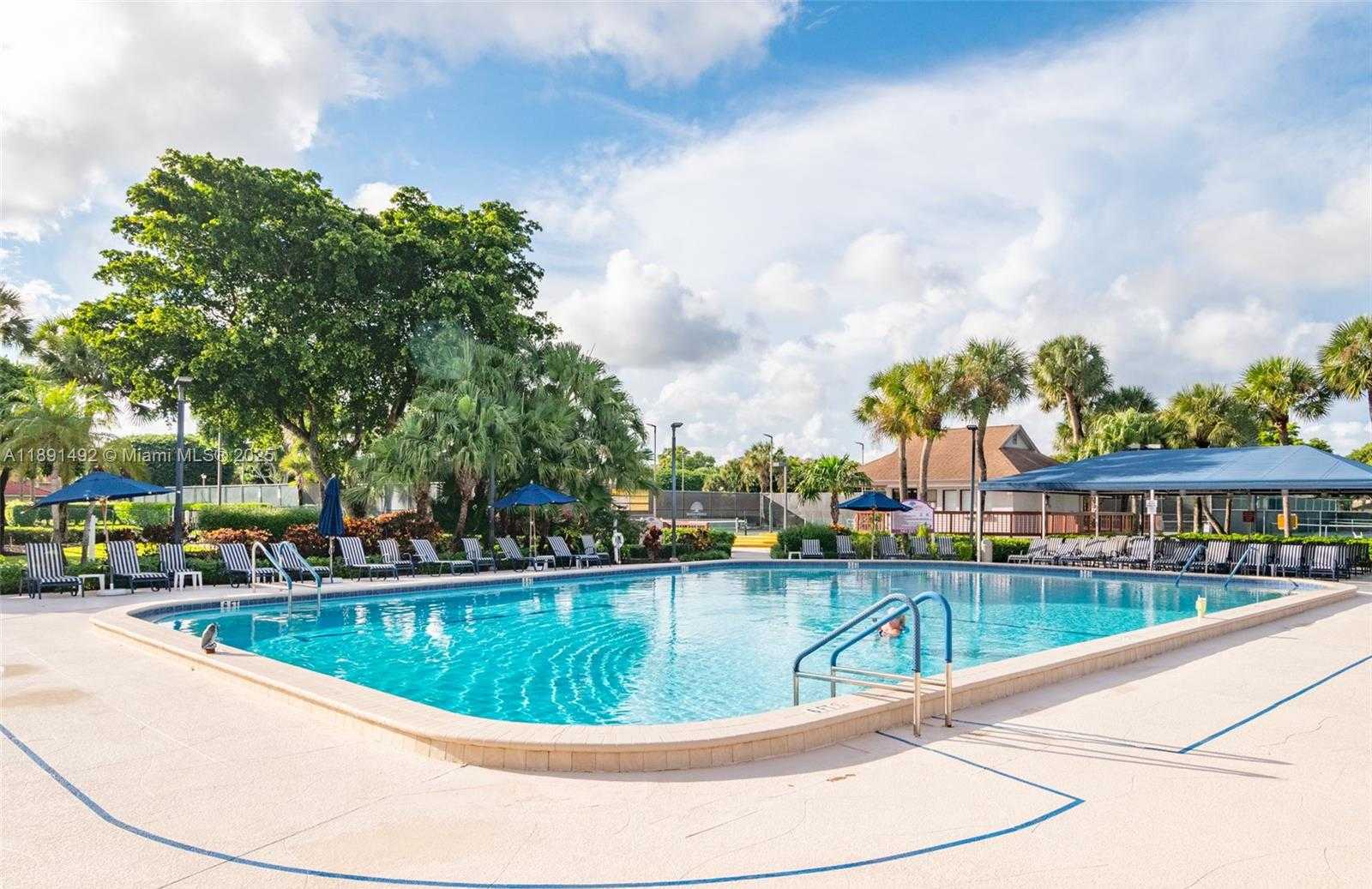 Small Image of 5016 ROSE HILL DR #2303, Boynton Beach Number 27