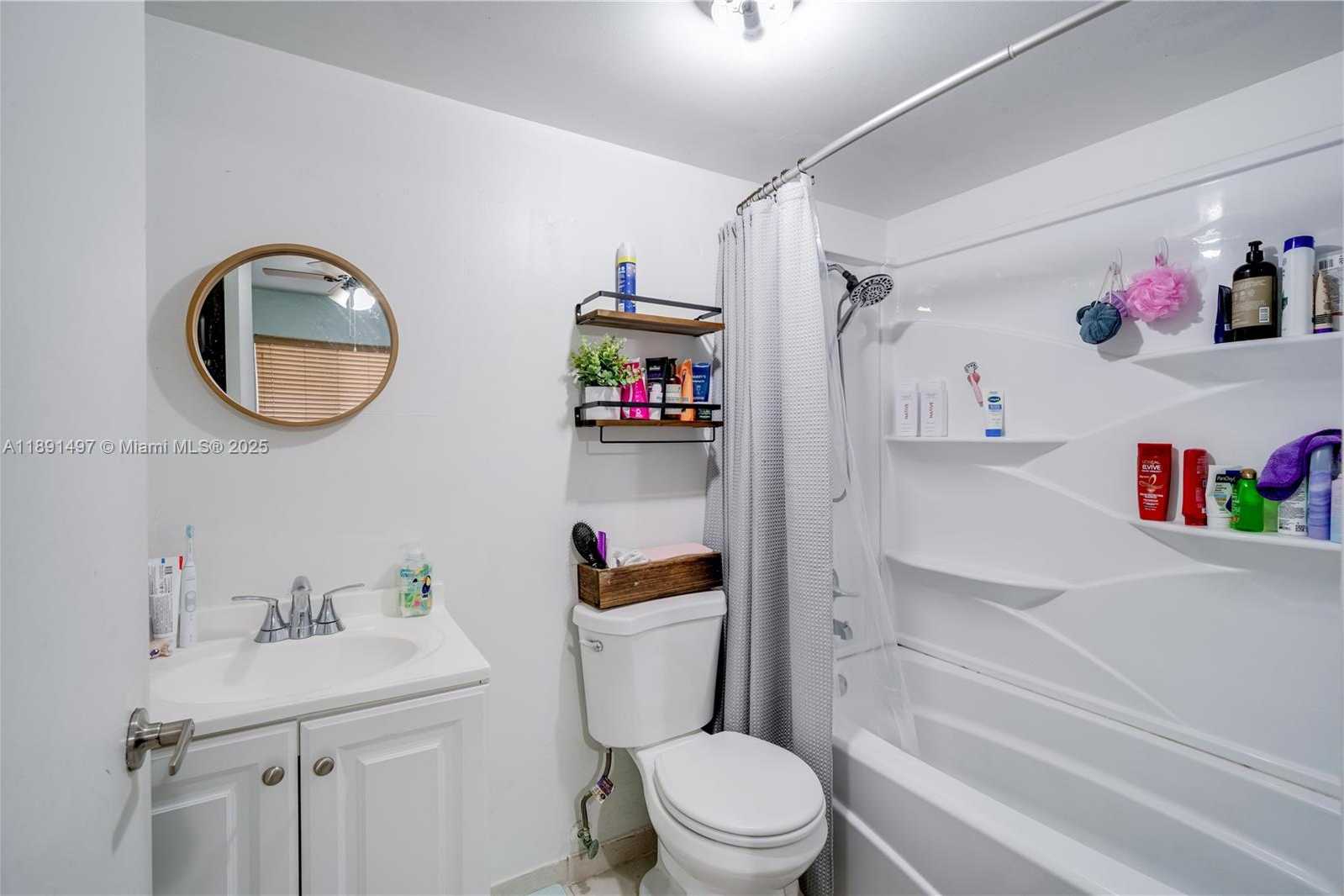 Small Image of 3021 WEST 76TH ST #C-109, Hialeah Number 15