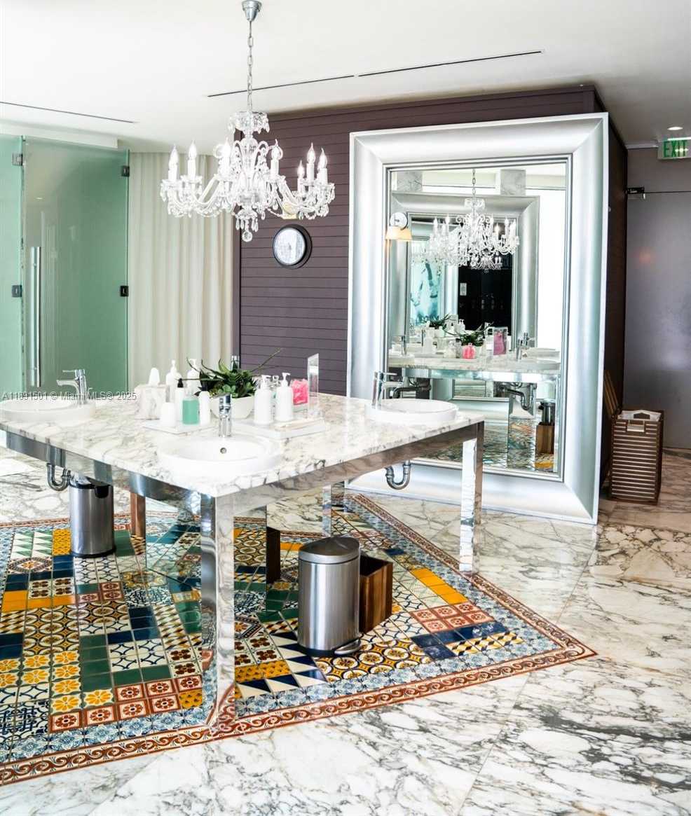 Small Image of 495 BRICKELL AVE #3706, Miami Number 20