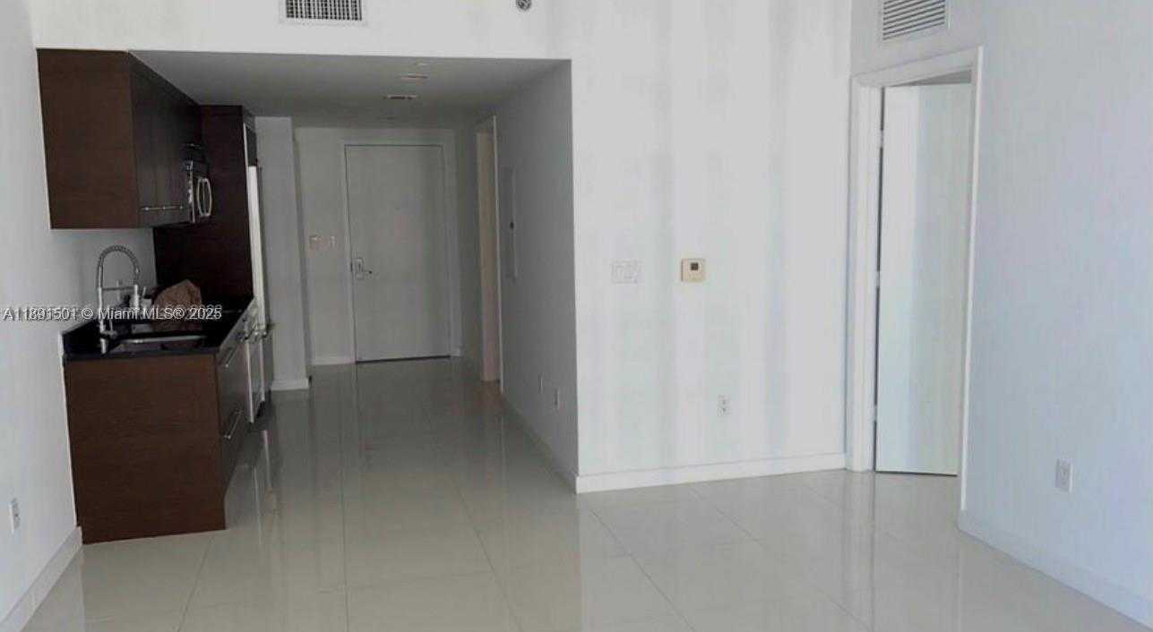 Small Image of 495 BRICKELL AVE #3706, Miami Number 33