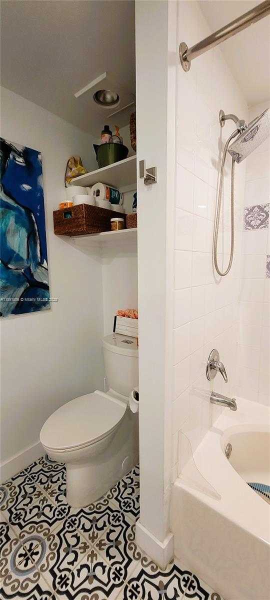 Small Image of 2000 NORTH BAYSHORE DR #907, Miami Number 29