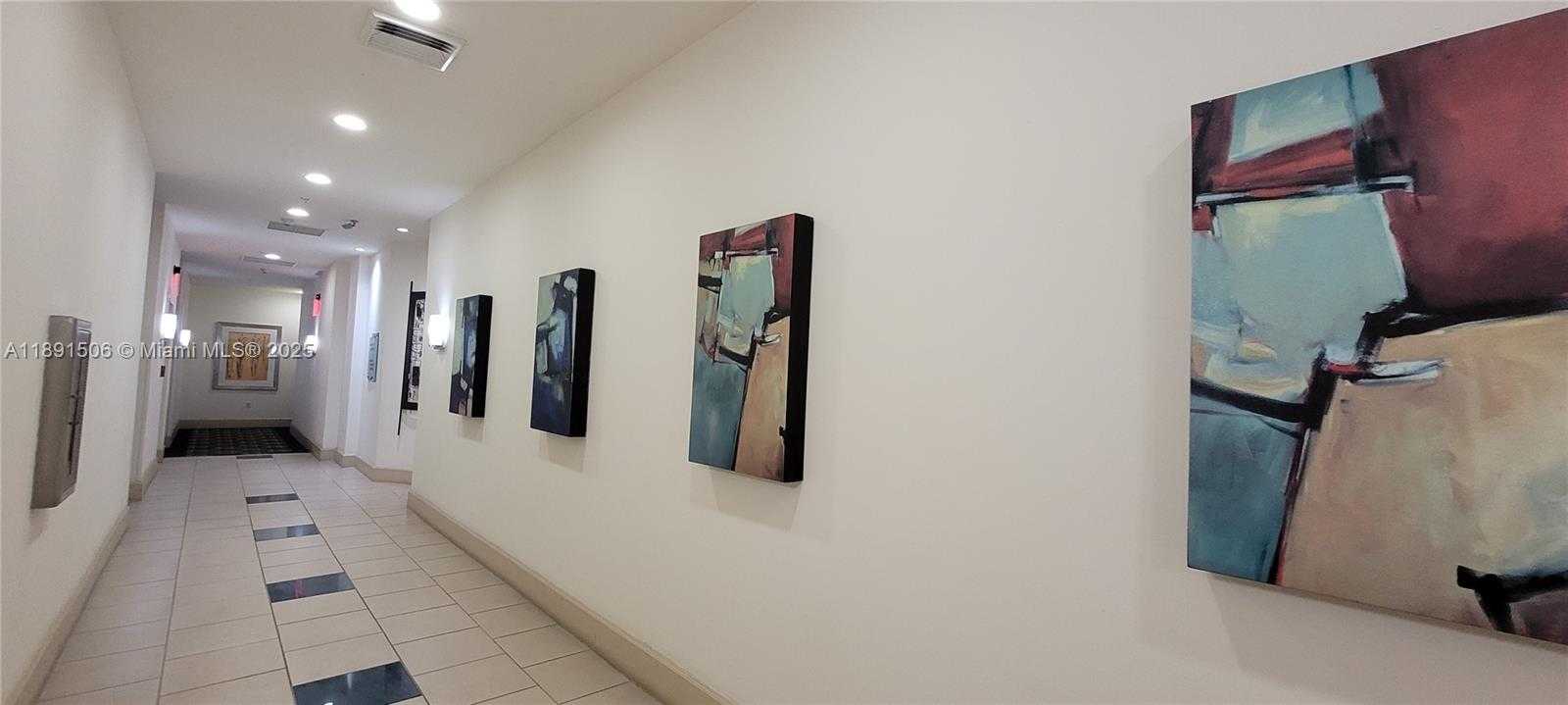 Small Image of 2000 NORTH BAYSHORE DR #907, Miami Number 58