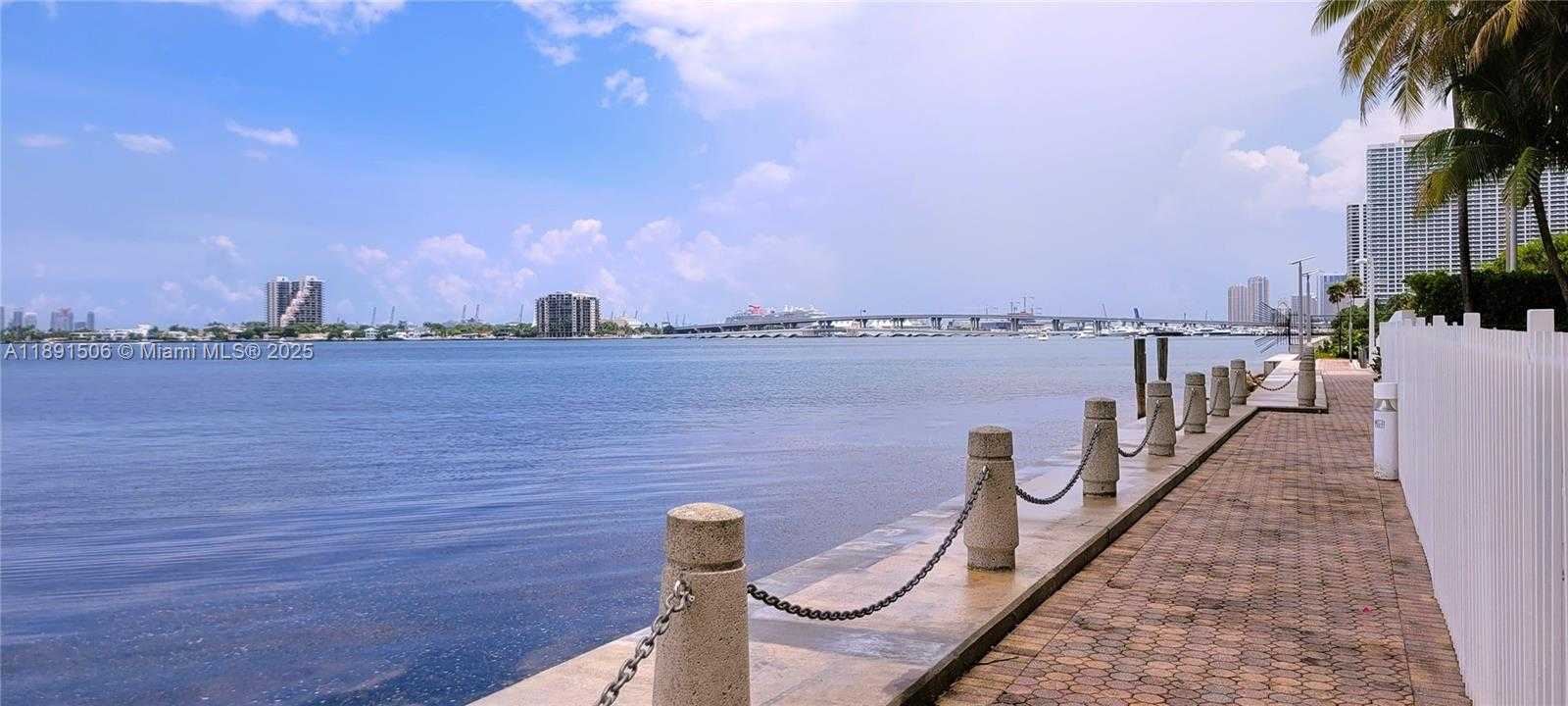 Small Image of 2000 NORTH BAYSHORE DR #907, Miami Number 87