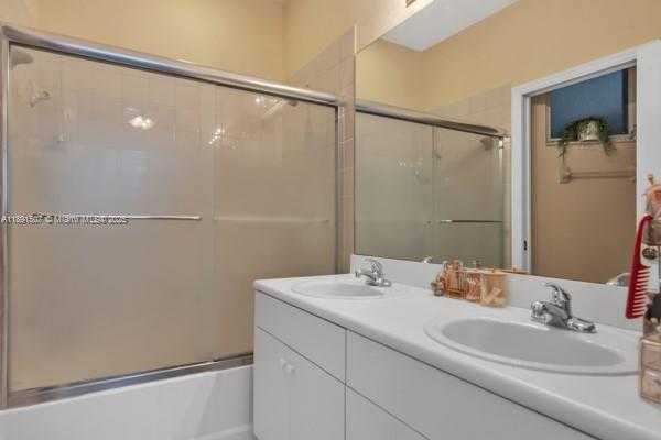 Small Image of 11102 NORTH WEST 83RD ST #226, Doral Number 36