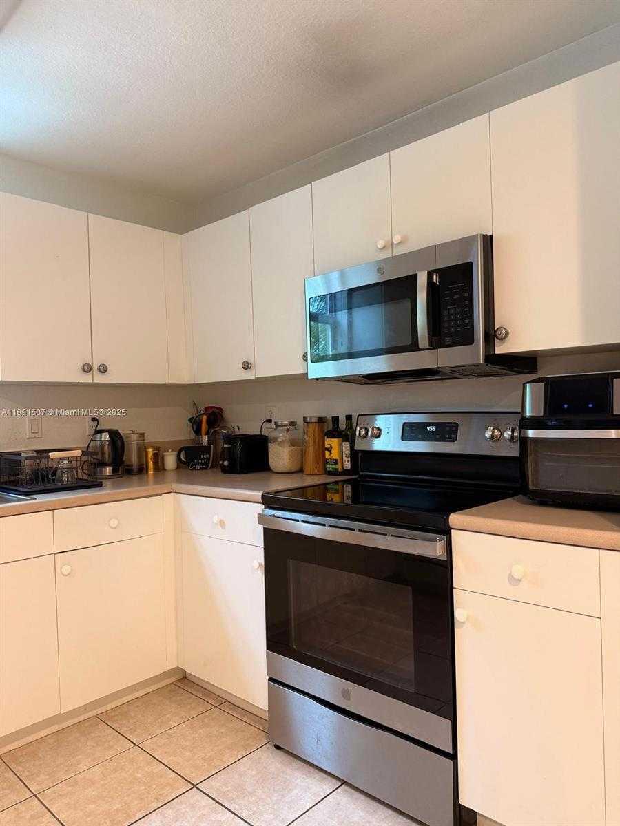 Small Image of 11102 NORTH WEST 83RD ST #226, Doral Number 8