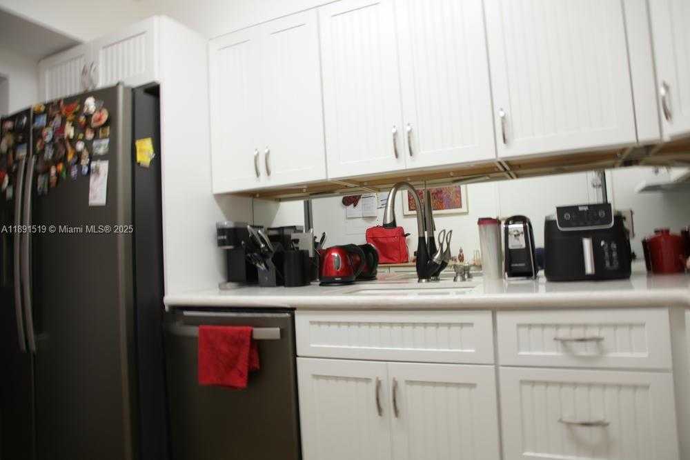 Small Image of 1980 SOUTH OCEAN DR #9M, Hallandale Beach Number 11