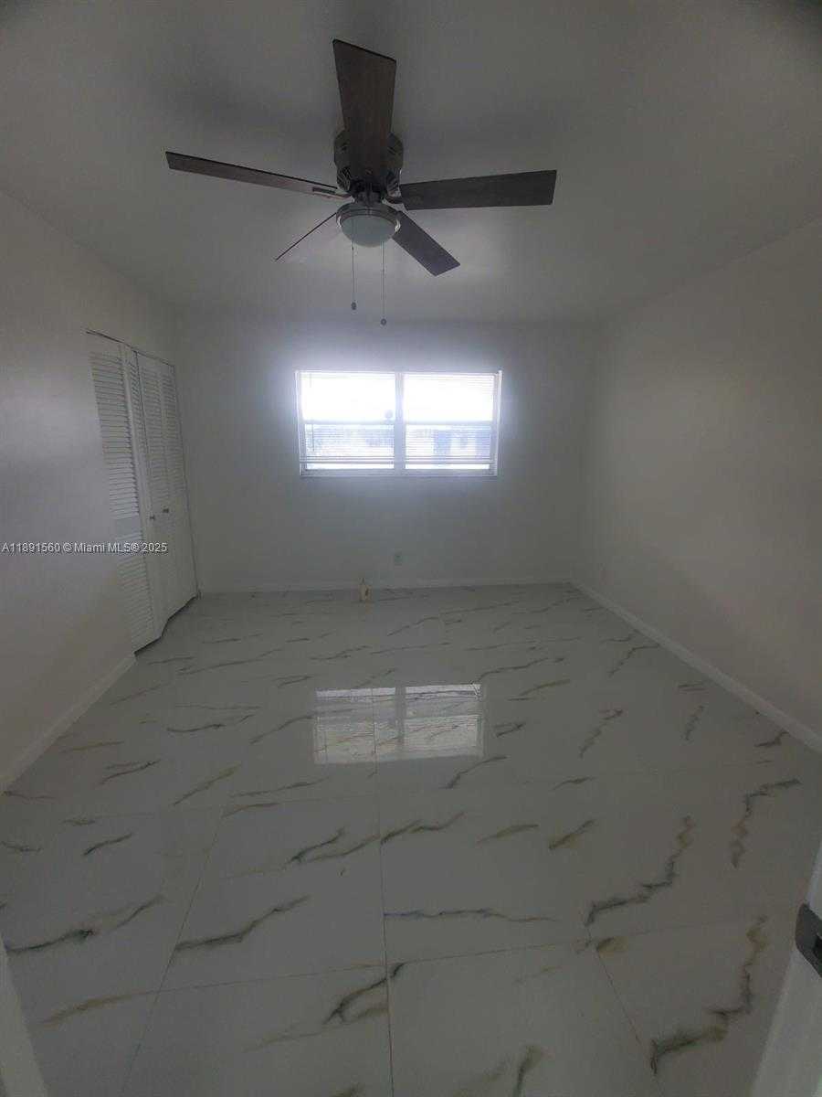 Small Image of 3300 SPANISH MOSS TER #411, Lauderhill Number 9