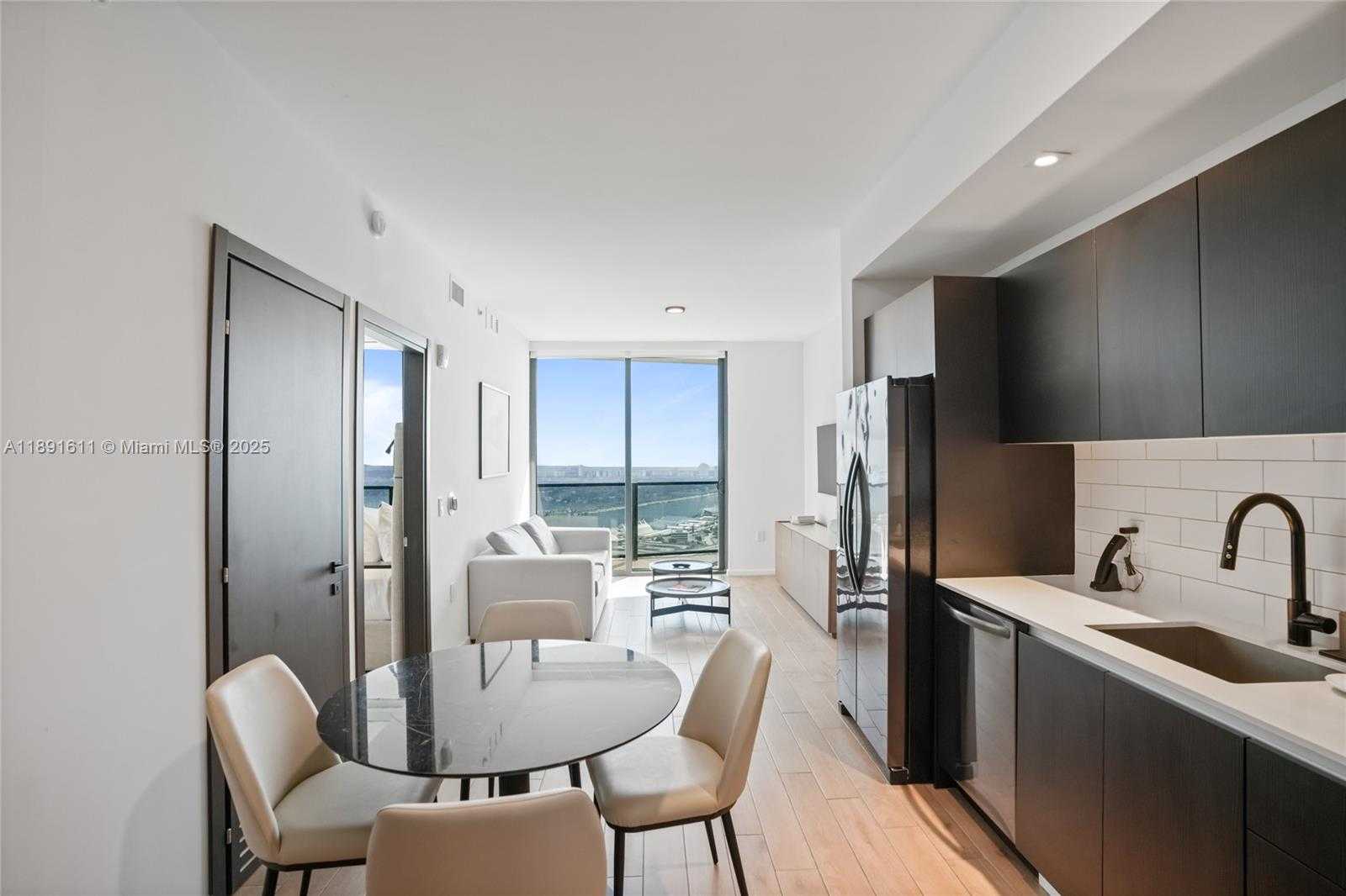 Small Image of 398 NORTH EAST 5TH ST #4410, Miami Number 13