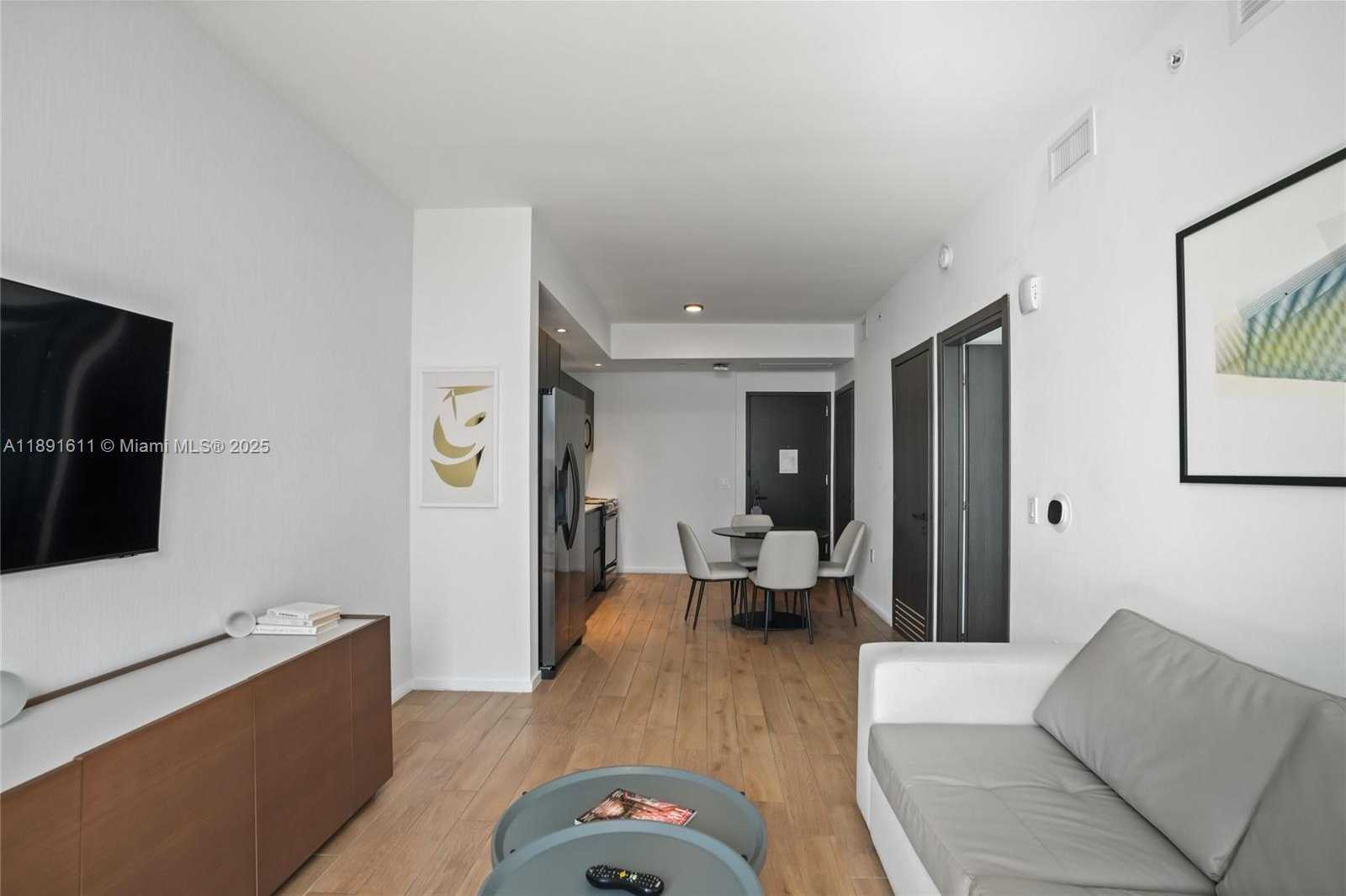 Small Image of 398 NORTH EAST 5TH ST #4410, Miami Number 15
