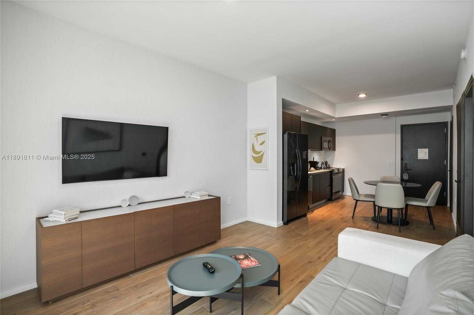 Small Image of 398 NORTH EAST 5TH ST #4410, Miami Number 16