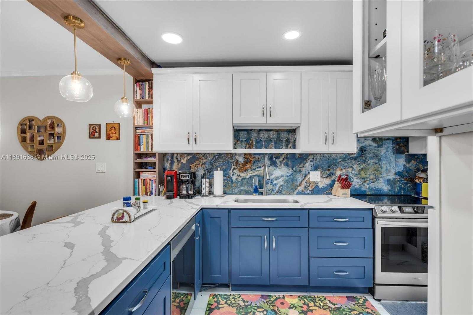 Small Image of 1000 HILLCREST CT #207, Hollywood Number 11