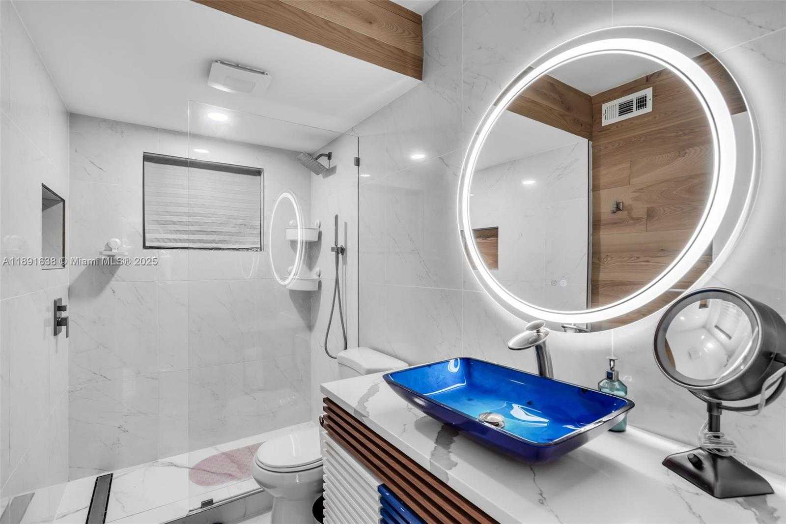 Small Image of 1000 HILLCREST CT #207, Hollywood Number 16