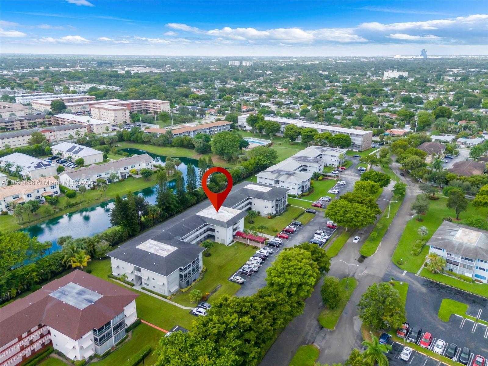 Small Image of 1000 HILLCREST CT #207, Hollywood Number 22