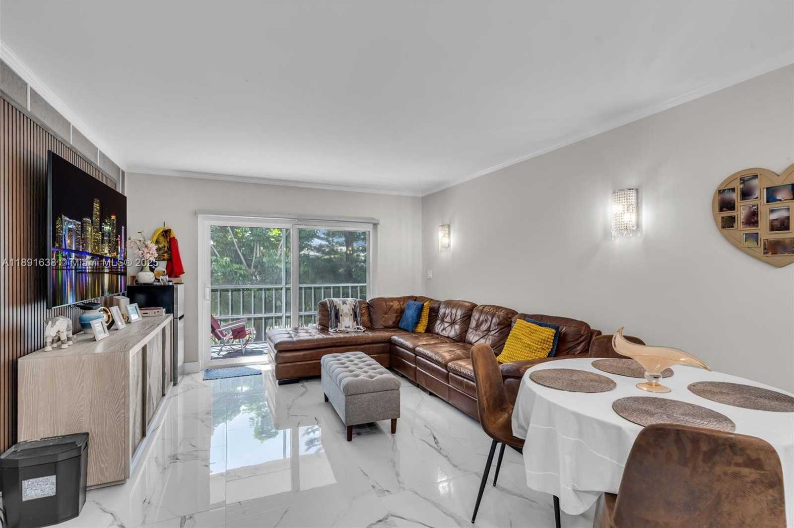 Small Image of 1000 HILLCREST CT #207, Hollywood Number 6
