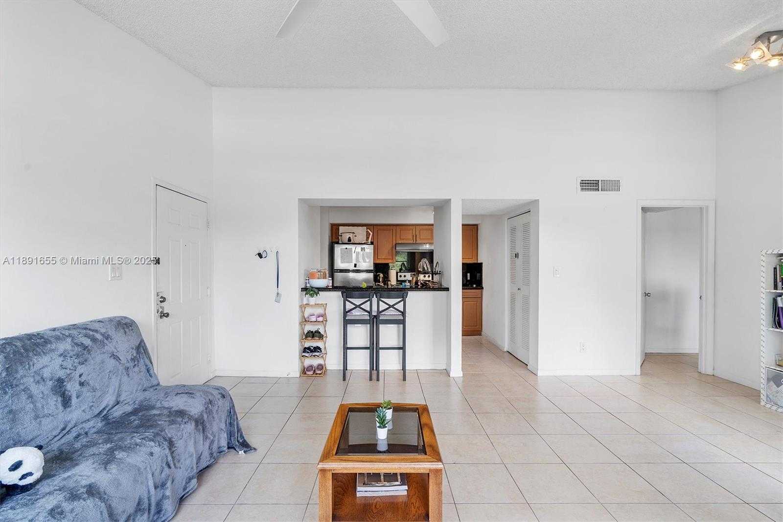 Small Image of 610 SOUTH PARK RD #35-1, Hollywood Number 11