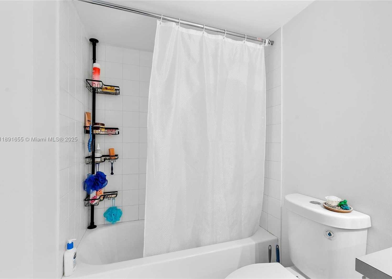 Small Image of 610 SOUTH PARK RD #35-1, Hollywood Number 18