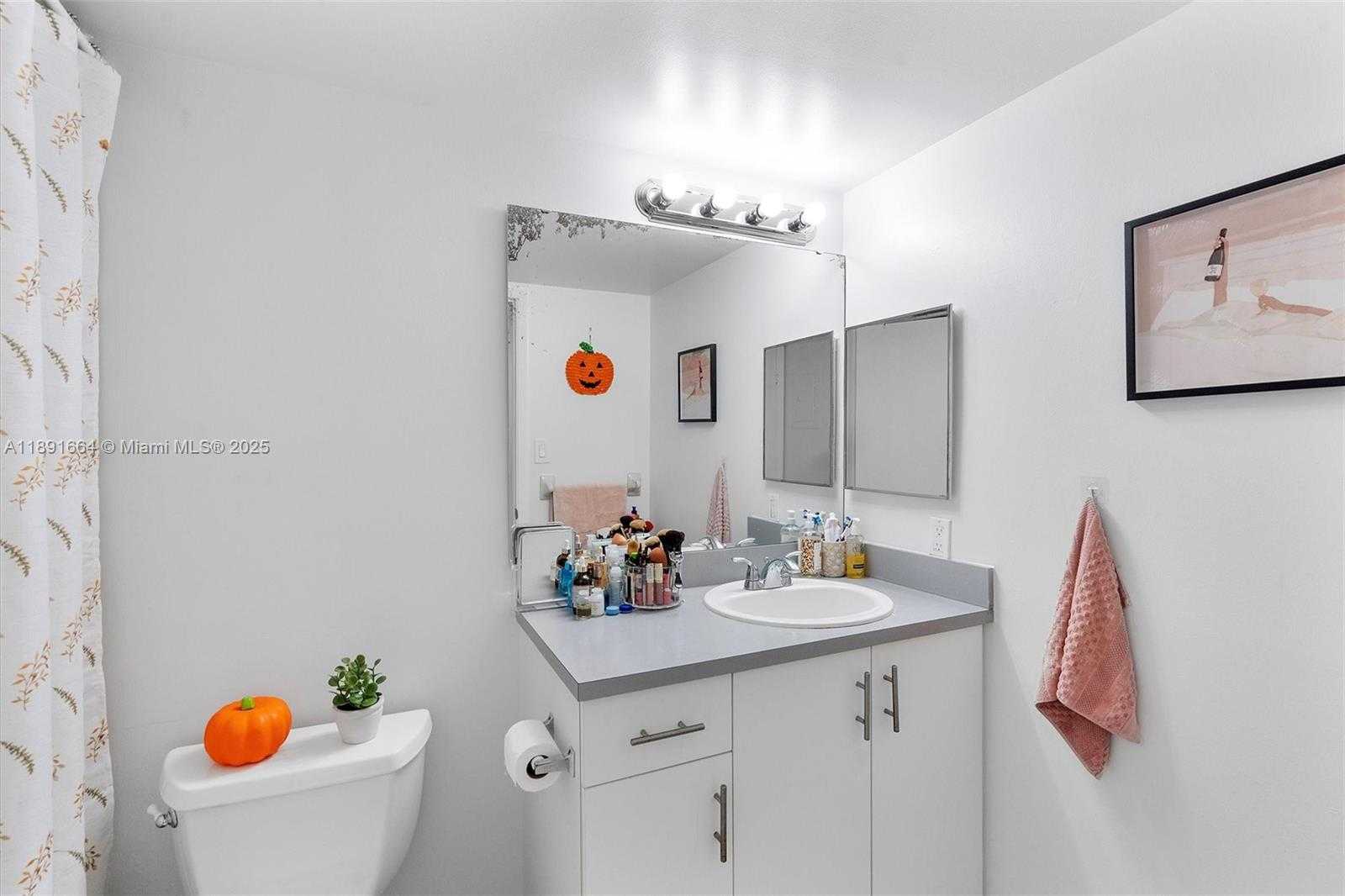 Small Image of 510 SOUTH PARK RD #25-10, Hollywood Number 11