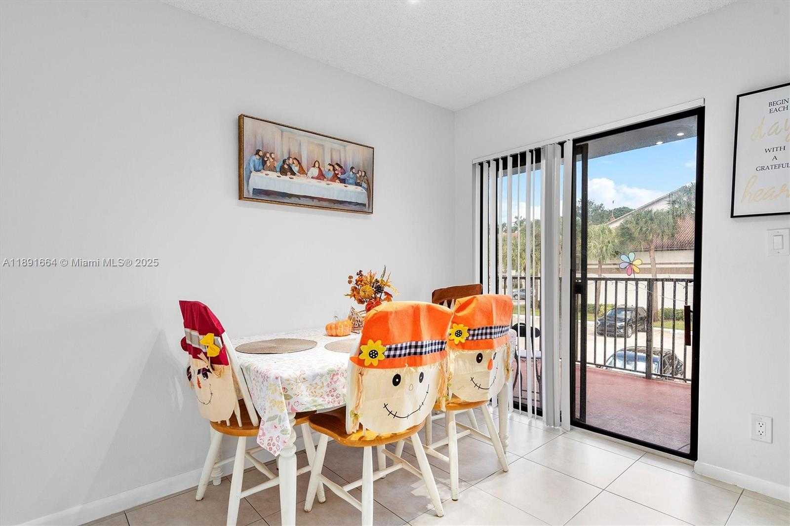 Small Image of 510 SOUTH PARK RD #25-10, Hollywood Number 4