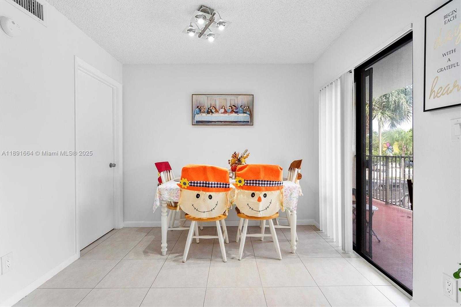 Small Image of 510 SOUTH PARK RD #25-10, Hollywood Number 5