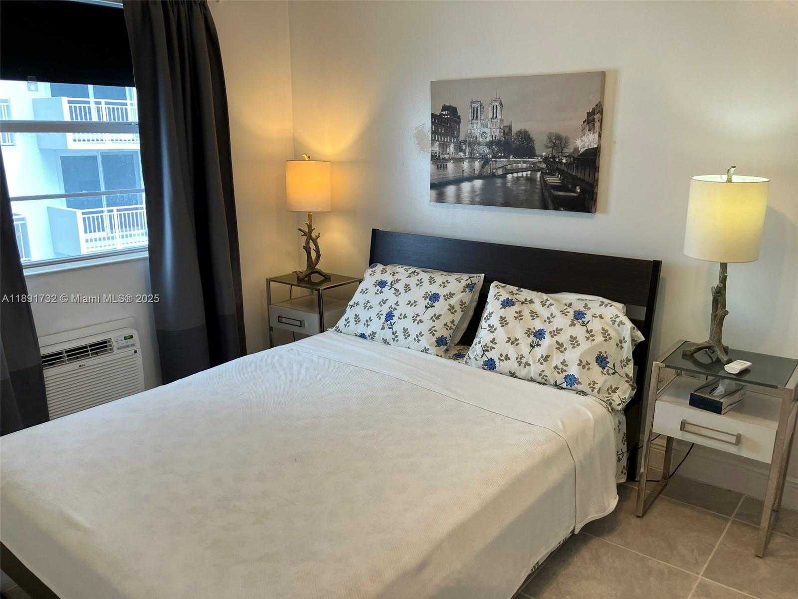Small Image of 335 OCEAN DR #306, Miami Beach Number 17