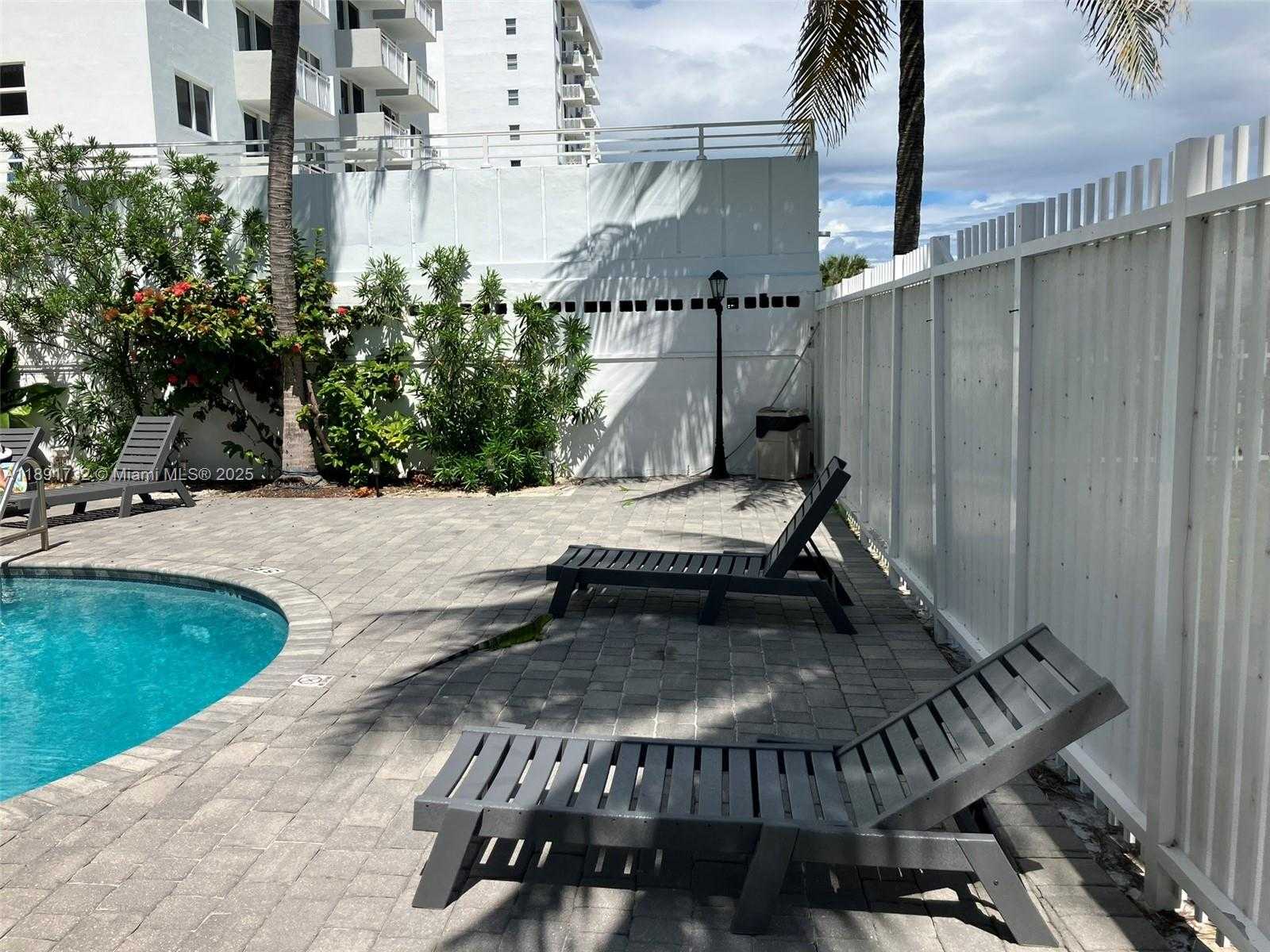 Small Image of 335 OCEAN DR #306, Miami Beach Number 33