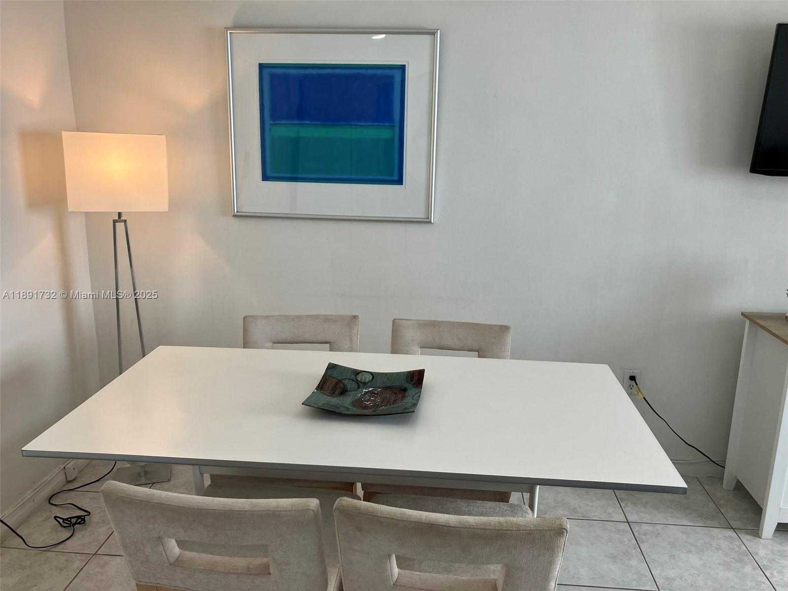 Small Image of 335 OCEAN DR #306, Miami Beach Number 5