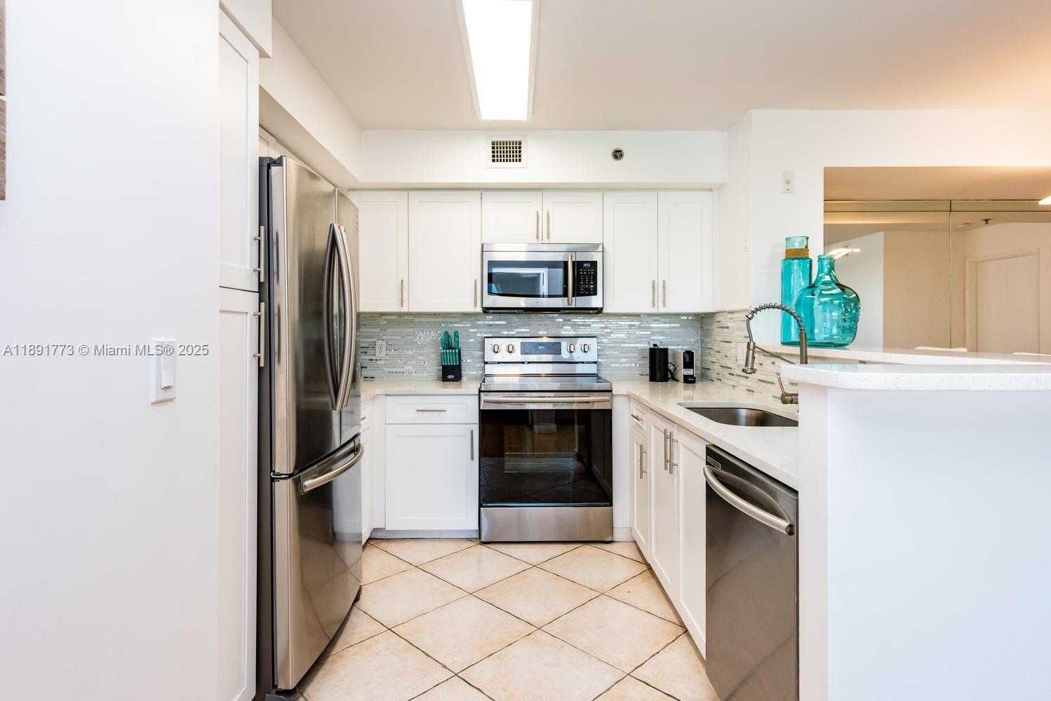 Small Image of 19801 EAST COUNTRY CLUB DR #4501, Aventura Number 17