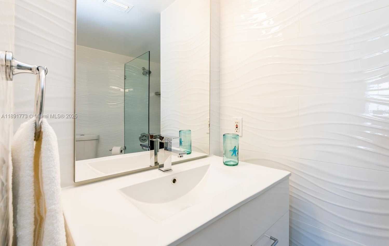 Small Image of 19801 EAST COUNTRY CLUB DR #4501, Aventura Number 34