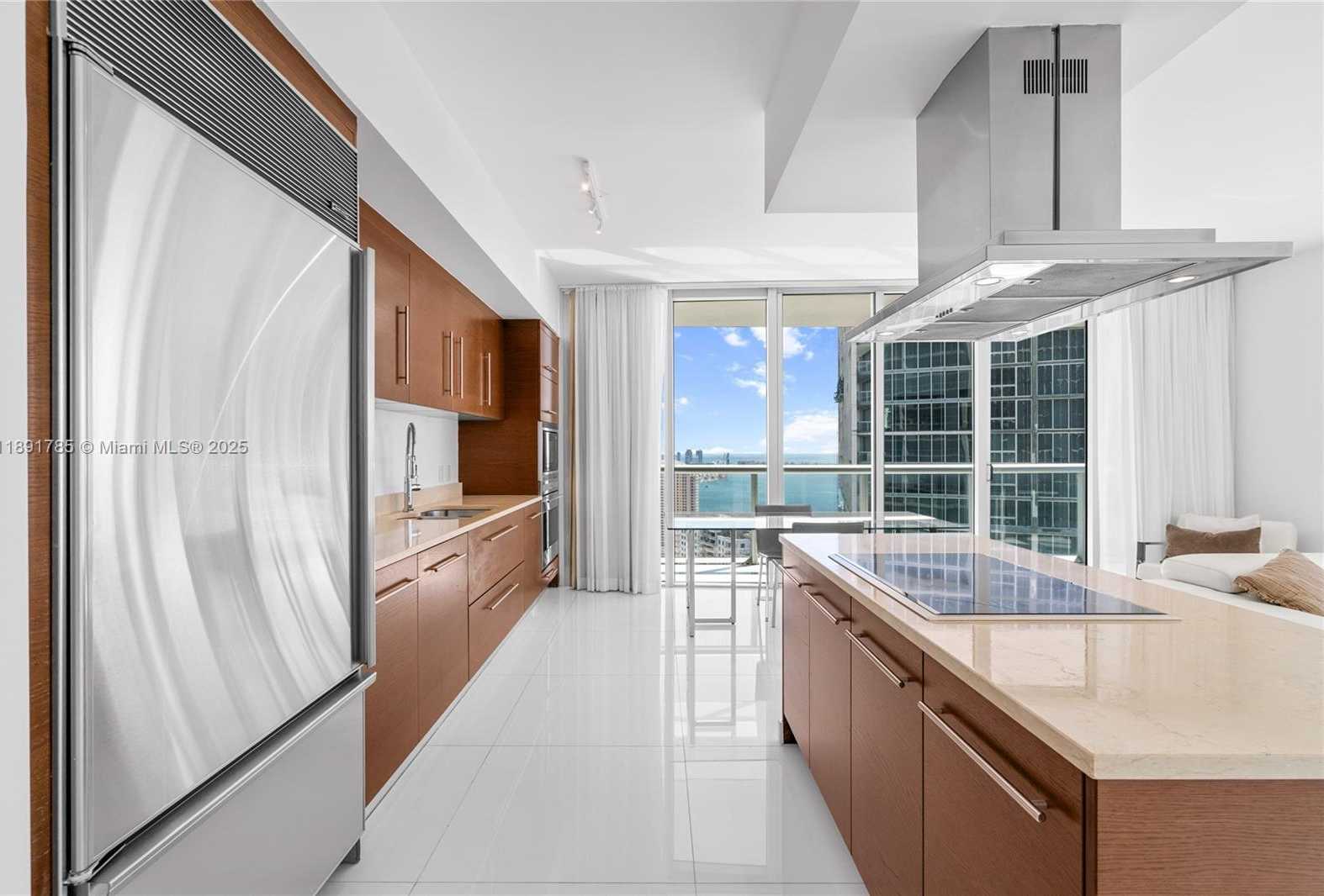 Small Image of 485 BRICKELL AVE #4410, Miami Number 12