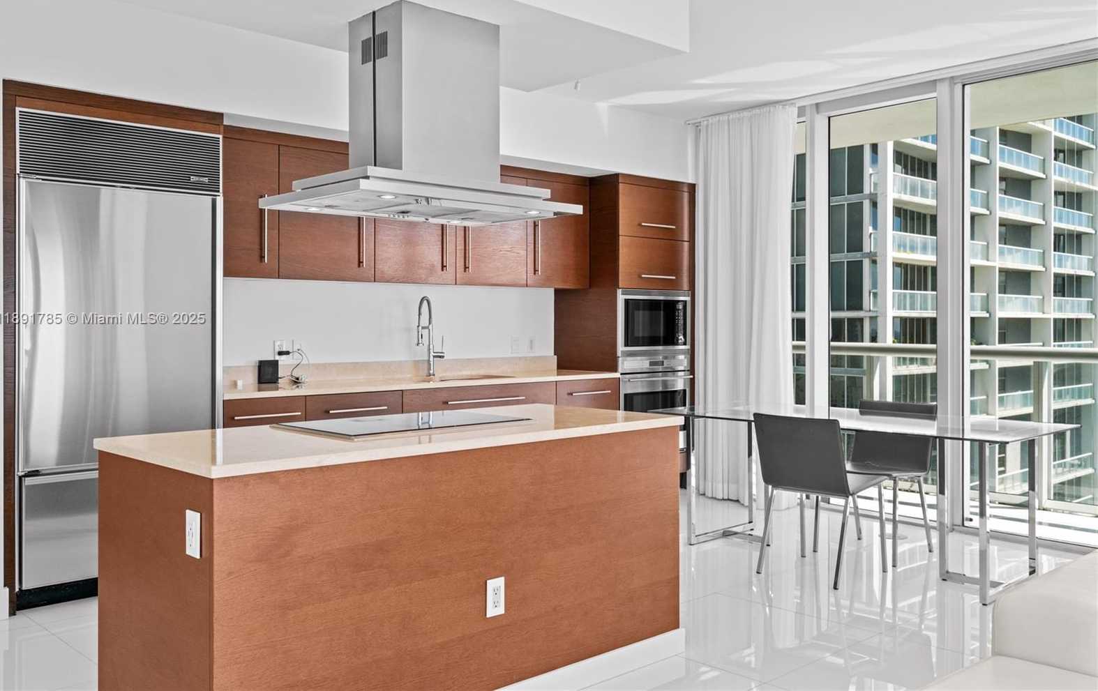 Small Image of 485 BRICKELL AVE #4410, Miami Number 14