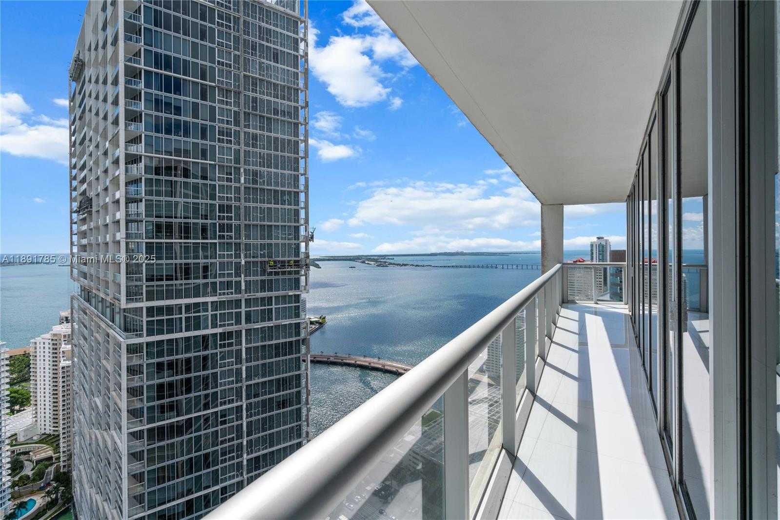 Small Image of 485 BRICKELL AVE #4410, Miami Number 23
