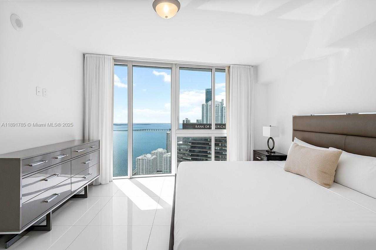 Small Image of 485 BRICKELL AVE #4410, Miami Number 32